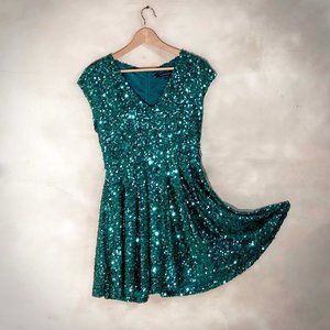French Connection Emerald Green Sequin Party Dress / short and sassy